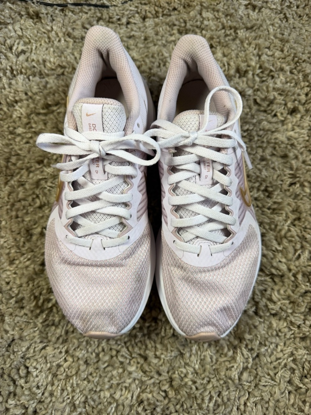 Nike Downshifter Women’s Running Sneakers Beige/White/Gold US 7 EU 38 CW3413-500